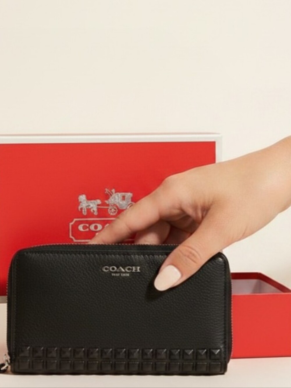 Coach Rivets Leather Wrist Wallet With Rivets & Vintage Box